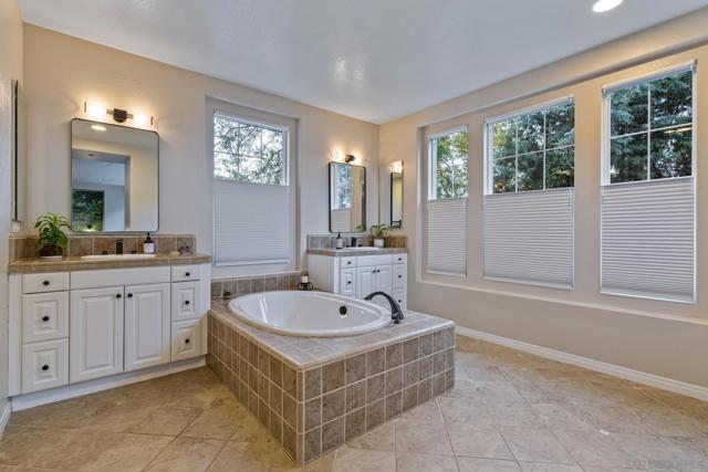 17155 Albert Ave, San Diego CA: https://media.crmls.org/mediaz/98dcbccc-fc6b-4ab4-9d3f-eee13c122262.jpg