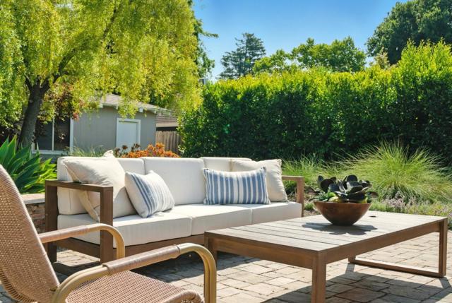 263 W Oakwood Boulevard, Redwood City CA: https://media.crmls.org/mediaz/98dcbdb3-de4b-46a3-be57-9f5cc6b035ff.jpg
