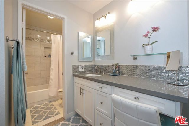 8675 Falmouth Avenue, Playa del Rey CA: https://media.crmls.org/mediaz/98dcfd30-1d29-4fab-9508-12ebb5fb286f.jpg