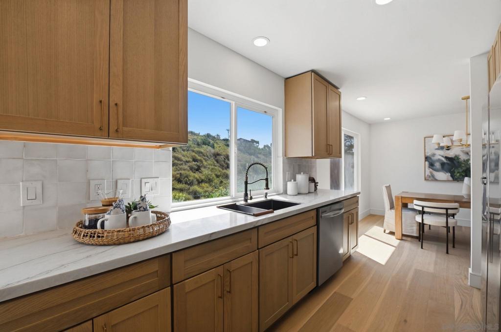 3131 Erie St - photo 11