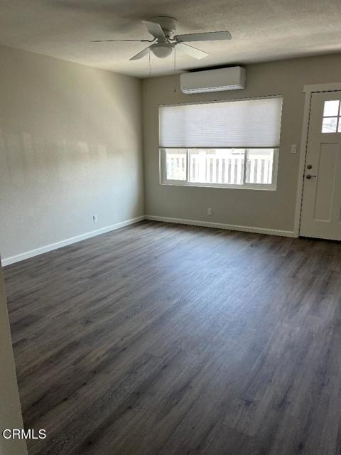 7077 Day Street, Tujunga CA: https://media.crmls.org/mediaz/98dde823-c456-4de4-b9a3-83181dee5e3a.jpg