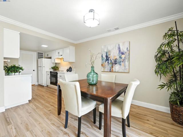 727 Sandpiper Cmn, Livermore CA: https://media.crmls.org/mediaz/98de2bc5-a5d5-4090-8894-f76e46ebb97f.jpg