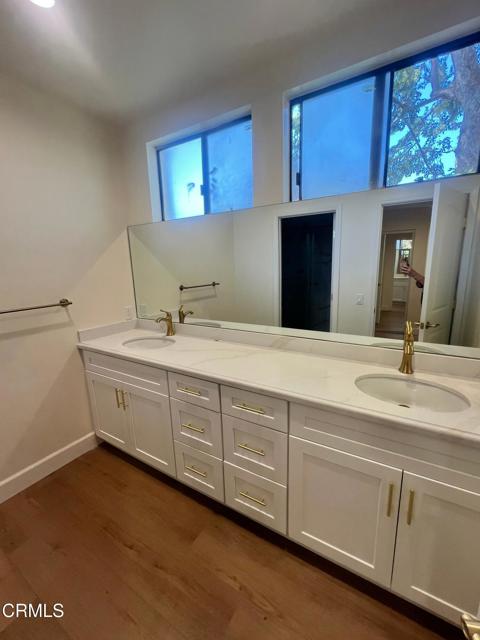 Detail Gallery Image 31 of 34 For 889 Shadow Lake Dr, Thousand Oaks,  CA 91360 - 3 Beds | 2/1 Baths