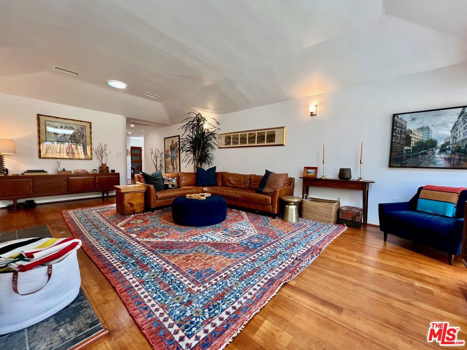 MLS #26860037 image #9