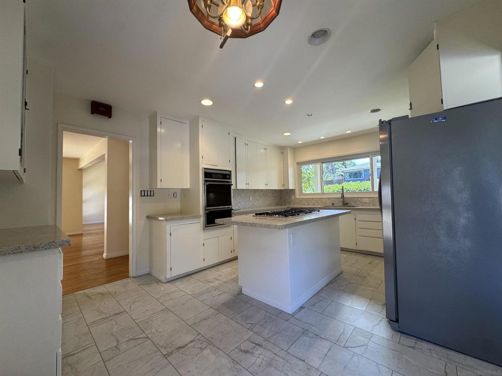 3722 Del Mar Avenue - photo 18