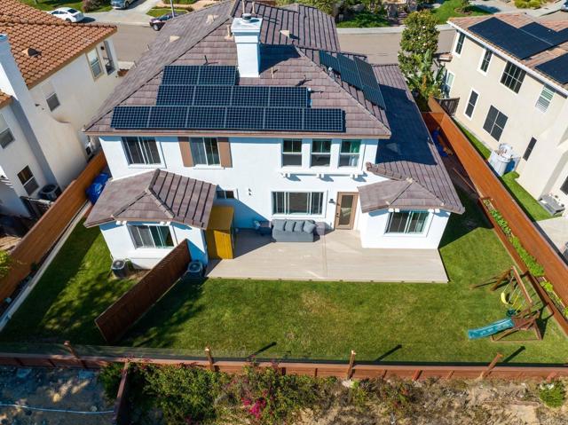 1438 Dolphin Court, San Marcos CA: https://media.crmls.org/mediaz/98df3daf-14da-4368-82c7-b3b0a1efa5d6.jpg