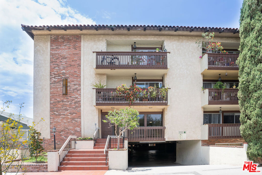 1114 12th Street #208