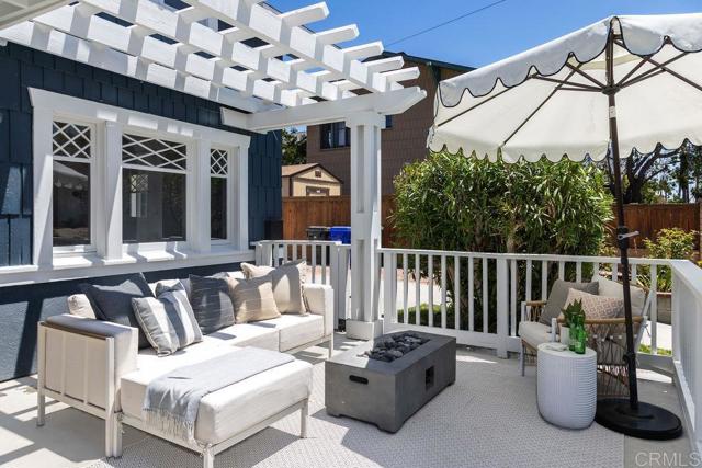 4171 Ibis St, Mission Hills (San Diego) CA: https://media.crmls.org/mediaz/98e0dd79-2087-4db1-9102-09b9f767c0ee.jpg