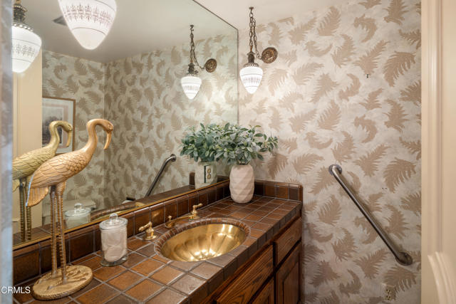 Detail Gallery Image 29 of 52 For 1400 Valley View Rd #1,  Glendale,  CA 91202 - 4 Beds | 3/1 Baths