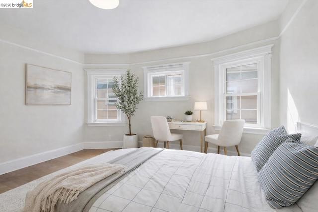 3114 california, Berkeley CA: https://media.crmls.org/mediaz/98e24e6b-11eb-4e2f-8a65-f67cf79c0846.jpg