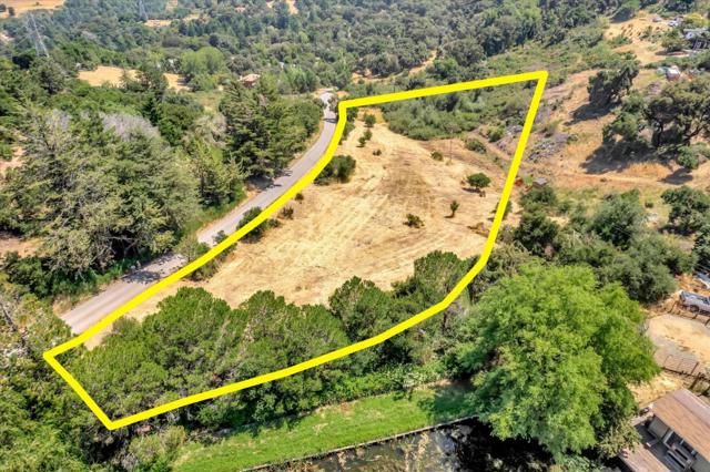220 Heacox Road, Woodside CA: https://media.crmls.org/mediaz/98e27f26-2a8b-4ca6-8cbe-c25e2e9a20af.jpg