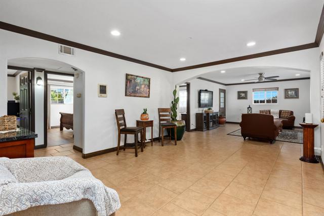 Detail Gallery Image 6 of 37 For 731 Teaberry St, Encinitas,  CA 92024 - 3 Beds | 2 Baths