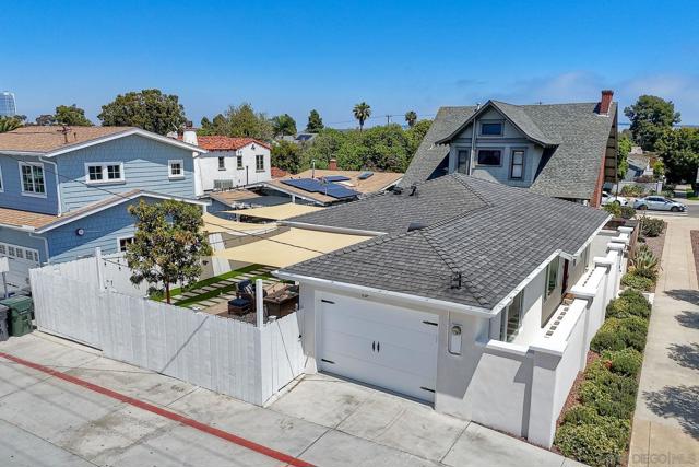 1221 4th St, San Diego CA: https://media.crmls.org/mediaz/98e47898-e404-429d-95bd-c7c0fba524fe.jpg