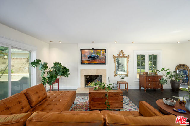 1391 Hendrix Avenue photo 6