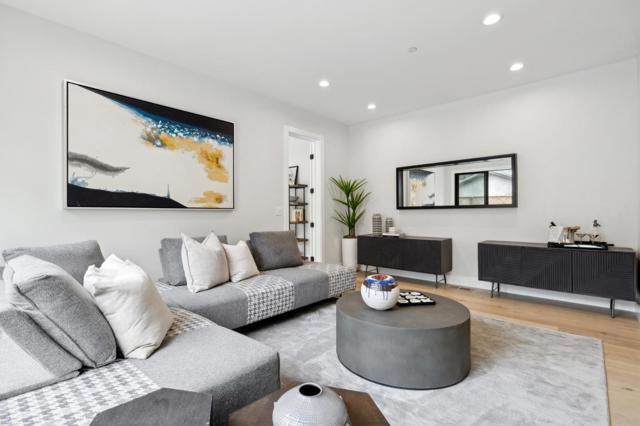 1074 Riverside Drive, Los Altos CA: https://media.crmls.org/mediaz/98e4b1d0-bfcc-434d-b6ed-6d88ceee7b0f.jpg