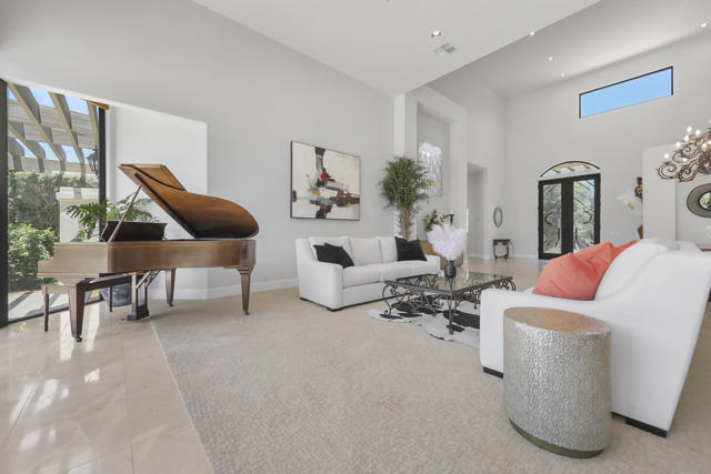 79455 Briarwood, La Quinta CA: https://media.crmls.org/mediaz/98e4eb31-56c6-4e88-934e-7777b63f02d8.jpg