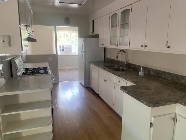 Image 9 of 24 For 3086 Greenview Dr
