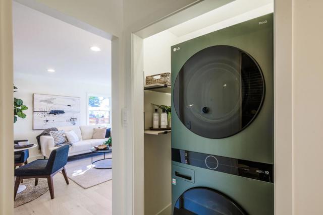 308 B Street, Redwood City CA: https://media.crmls.org/mediaz/98e57544-08c6-4e04-b19c-30846f8ada1a.jpg