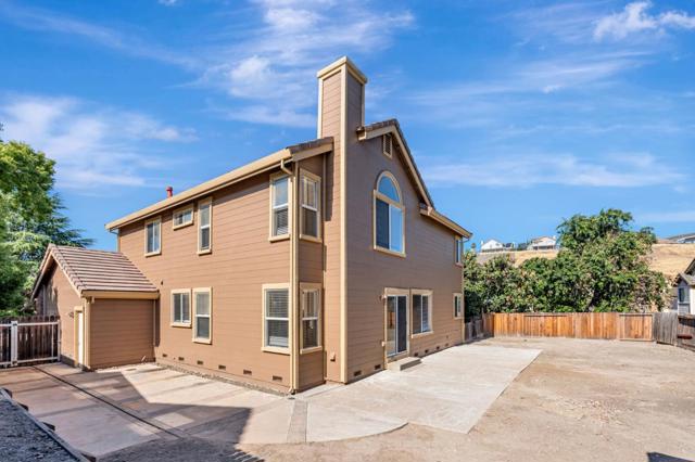 3963 Mead Street, Antioch CA: https://media.crmls.org/mediaz/98e6145a-6877-4b8a-8b23-1451d113b3c7.jpg
