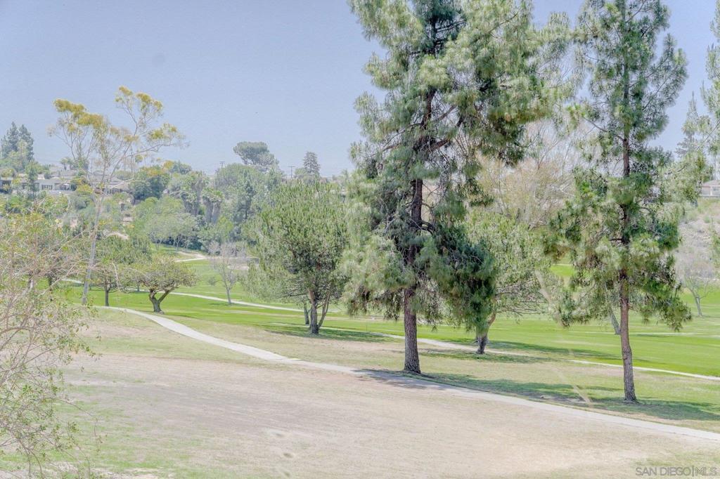 https://media.crmls.org/mediaz/98e68834-fc39-4d1e-b9d8-27d0f7be869e.jpg?preset=X-Large