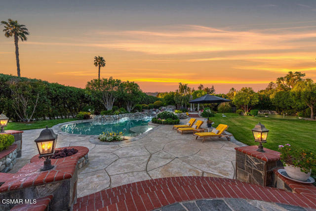 1816 Brittany Park Road, Camarillo CA: https://media.crmls.org/mediaz/98e6fece-7c36-466f-b3f1-c7977ffe704d.jpg