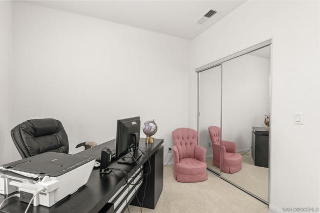 13033 Lamia Point, San Diego CA: https://media.crmls.org/mediaz/98e7aa85-8d81-4046-bb22-92a7d312c5f4.jpg