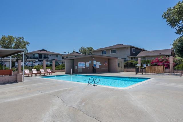 12151 Wintercrest Drive, Lakeside CA: https://media.crmls.org/mediaz/98e7bd63-044b-42ae-8987-315c3693c2d1.jpg