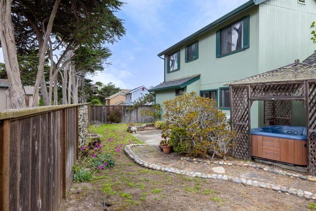 126 Cypress Lakes Court, Marina CA: https://media.crmls.org/mediaz/98e827c8-ef06-4674-9d0f-81f516c777e7.jpg