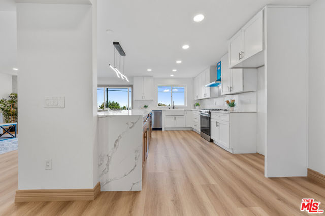 1722 E Turmont Street, Carson CA: https://media.crmls.org/mediaz/98e93d57-2b81-4776-956f-df2fc99c9ef6.jpg