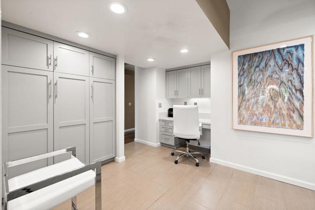 267 Kavenish W Drive, Rancho Mirage CA: https://media.crmls.org/mediaz/98e9846a-9fee-47f9-b9c0-ba1fb1711c43.jpg