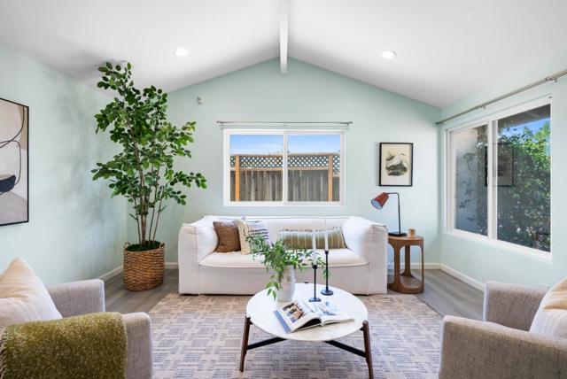 2293 Royaltree Circle, San Jose CA: https://media.crmls.org/mediaz/98e9ebd0-2564-46b6-beb4-60ad428054e0.jpg