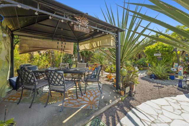 395 Pismo Bay Court, Oceanside CA: https://media.crmls.org/mediaz/98ea1337-ba21-4246-bf5d-f3eb30bf688a.jpg