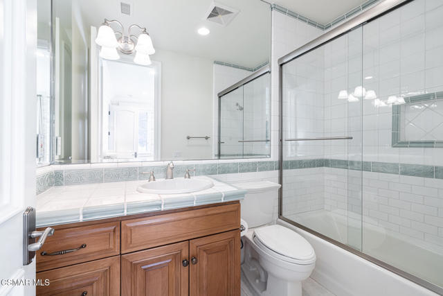 29475 Malibu View Court, Agoura Hills CA: https://media.crmls.org/mediaz/98ea1d88-f01a-40b8-8e68-21f20b1fb90b.jpg
