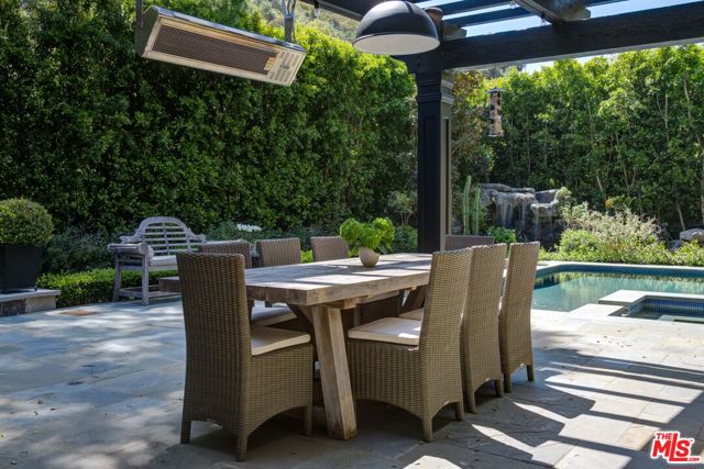 1857 Benedict Canyon Drive, Beverly Hills CA: https://media.crmls.org/mediaz/98ea4f25-0303-4745-a245-be2f72b37d91.jpg