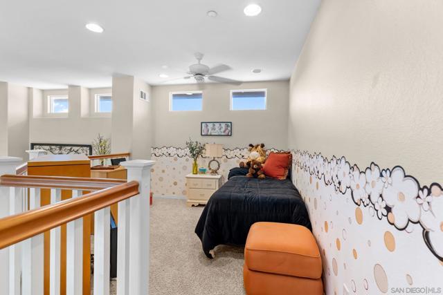 10482 Hollingsworth Way, San Diego CA: https://media.crmls.org/mediaz/98eac55b-4435-4a5d-ae3f-7168614d6682.jpg