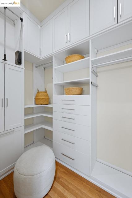 1420 Stannage Ave, Berkeley CA: https://media.crmls.org/mediaz/98ecab79-218c-4567-a848-e16b57a13dc4.jpg