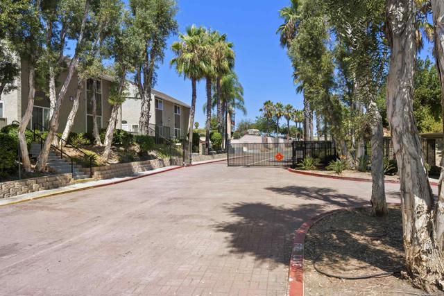 6333 College Grove Way, San Diego CA: https://media.crmls.org/mediaz/98ed2db3-7d80-4622-9f93-01907a82aaac.jpg