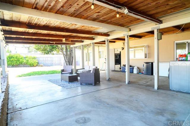 2394 Dryden Avenue, El Cajon CA: https://media.crmls.org/mediaz/98edf436-2580-40c1-96b7-451fd22885ac.jpg