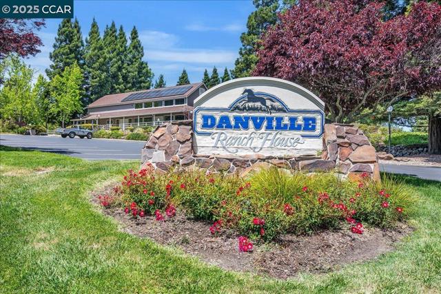 1666 Brush Creek Pl, Danville CA: https://media.crmls.org/mediaz/98ee7693-efb2-4313-b386-a44d0cf76f02.jpg