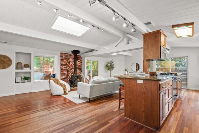 107 Maywood Drive, Boulder Creek CA: https://media.crmls.org/mediaz/98eed74e-98aa-4cac-879c-87d021f06285.jpg