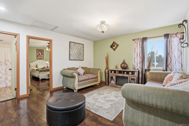 Detail Gallery Image 33 of 51 For 764 Firethorn St, San Diego,  CA 92154 - 5 Beds | 2/1 Baths