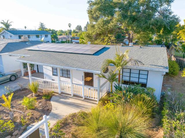 228 E 15th Ave, Escondido CA: https://media.crmls.org/mediaz/98efd75a-2d39-464d-bc03-de5cf695eba2.jpg