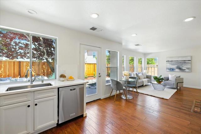 4266 Verdigris Circle, San Jose CA: https://media.crmls.org/mediaz/98f09e83-4c87-44e8-bb87-6b2a359b68e2.jpg