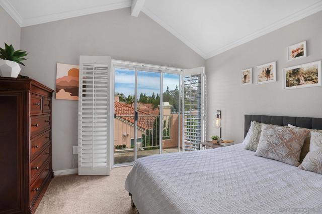 731 Edgewater Dr, Chula Vista CA: https://media.crmls.org/mediaz/98f1c855-40b6-43cb-8a28-ba785793127c.jpg