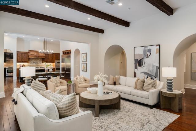 160 Camille Ave, Alamo CA: https://media.crmls.org/mediaz/98f2731e-21c2-498c-93f3-7b672e7eb43a.jpg