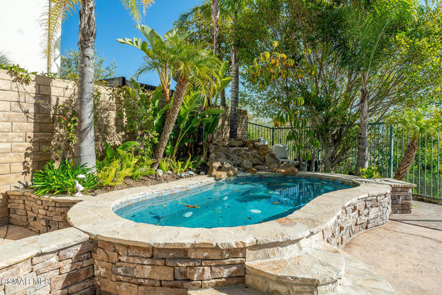 1728 Bluesage Court, Simi Valley CA: https://media.crmls.org/mediaz/98f2d70a-fb35-41b5-9216-6536d3cca5f1.jpg