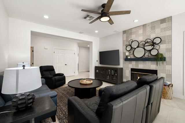 48205 Vista De Nopal, La Quinta CA: https://media.crmls.org/mediaz/98f3362a-3180-44fc-8b88-fccdef2ad9b7.jpg