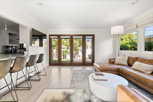 404 Rosemont Boulevard, San Gabriel CA: https://media.crmls.org/mediaz/98f39cc2-f643-4674-a2d1-16901a07ec7b.jpg
