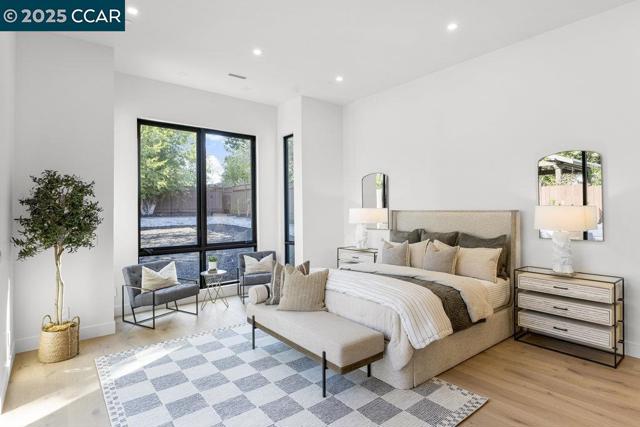 720 Laurel Dr, Walnut Creek CA: https://media.crmls.org/mediaz/98f4208b-ef92-4224-8de3-81566d8d0011.jpg