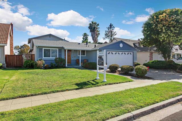 2560 Phelan Avenue, Hayward CA: https://media.crmls.org/mediaz/98f42cbe-3c30-4735-812c-5460788598de.jpg